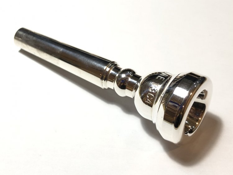 Schilke(シルキー) 17D4 トランペット マウスピース 銀メッキ スタンダード 金管楽器 Trumpet mouthpiece SP　北海道 沖縄 離島不可