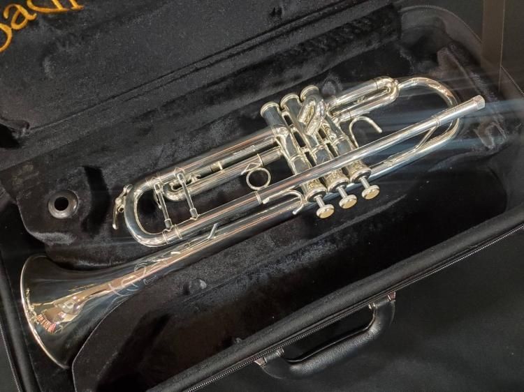 バック Bbトランペット TR400【服部管楽器】 - 服部管楽器オンライン