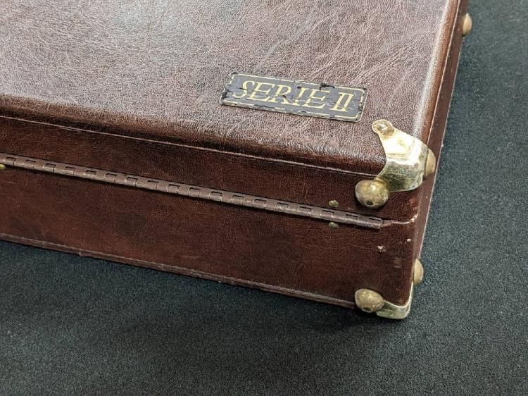 セルマー アルトサックス用ケース 鍵付き【服部管楽器】 - 服部管楽器