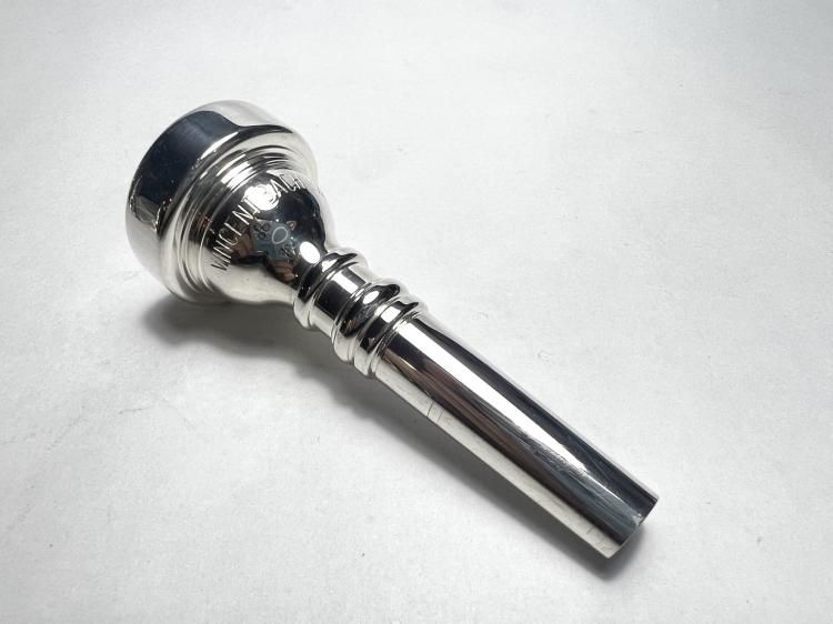 バック コルネット用マウスピース 18C【西巣鴨】 - 服部管楽器