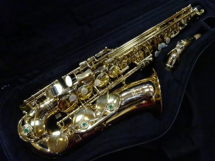 フェスティ アルトサックス Tiara A【服部管楽器】 - 服部管楽器