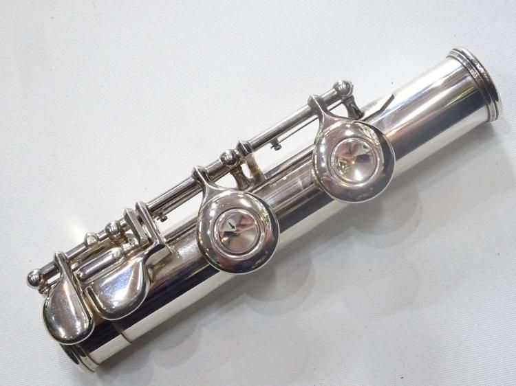 ヤマハ フルート YFL-211SII【西巣鴨】【中古】 - 服部管楽器 ヤマハ フルート YFL-211SII【西巣鴨】【中古】 - 服部管楽器