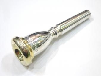 【中古美品】トランペットマウスピース3本セット BACH、YAMAHA、金銀 トランペット ホビー・楽器・アート 【中古美品】トランペット