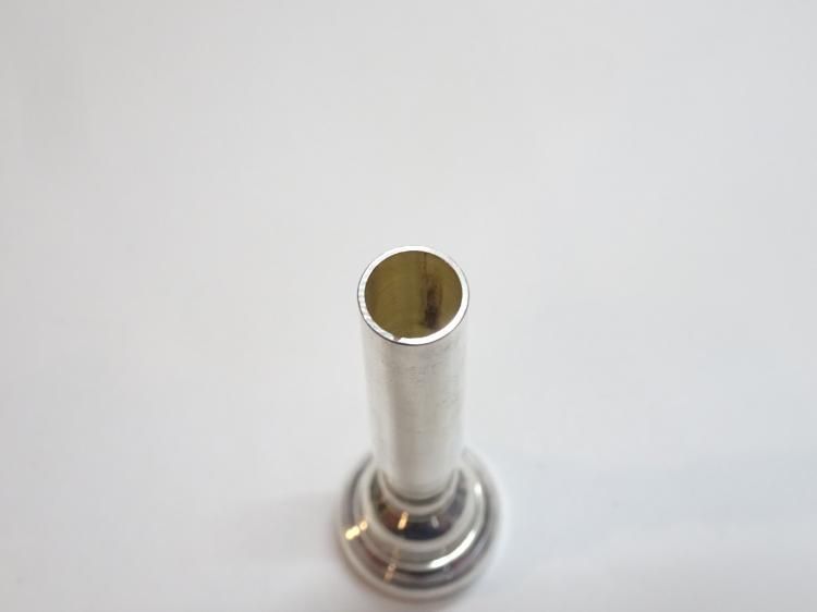 トランペット マウスピース ビンテージラスキー 1B ホビー・楽器・アート トランペット マウスピース ビンテージ