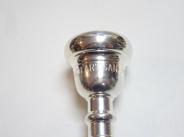 トランペットマウスピース Bach ARTISAN 7E 中古 トランペットマウスピース Bach ARTISAN 7E 中古 トランペットマウス