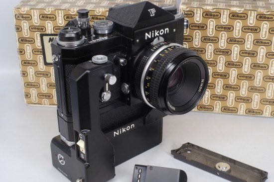 Nikon F 用 モータードライブ F-36 & 直付けバッテリーケース - サロンＦ２ ネットショップ