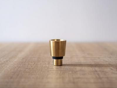 陶器製燭台 楽天市場】【蝋燭用品】鉄製 置き型燭台 大型推奨サイズ：和蝋燭