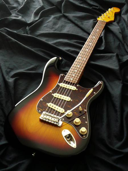 中古】Squier by Fender Classic Vibe Stratocaster '60s 3-Color