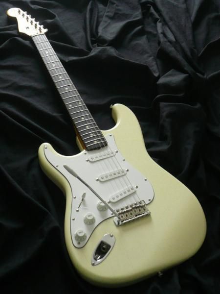 中古】Fender Japan ST62-65L VWH 【レフティ】フェンダージャパン ...