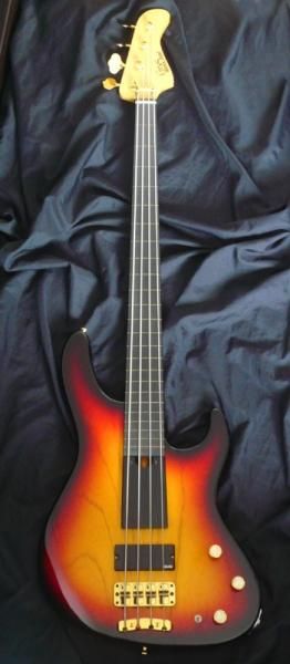 中古】Crews Maniac Sound Jackson4 w/Line 3TSB フレットレス