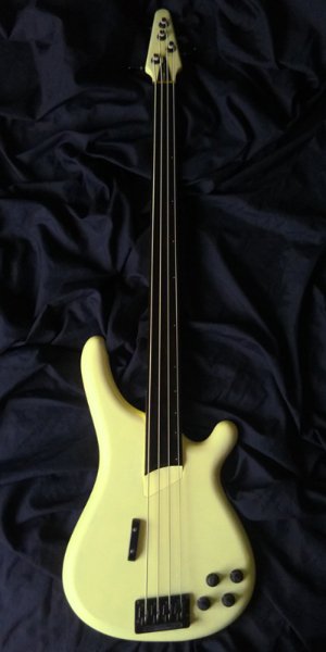 中古】Tune TB-04 Piezo Fretless Pearl White - 中古楽器の販売 ロトミュージック 公式サイト