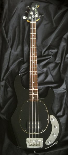 中古】Sterling by MUSIC MAN RAY34 Black - 中古楽器の販売 ロト