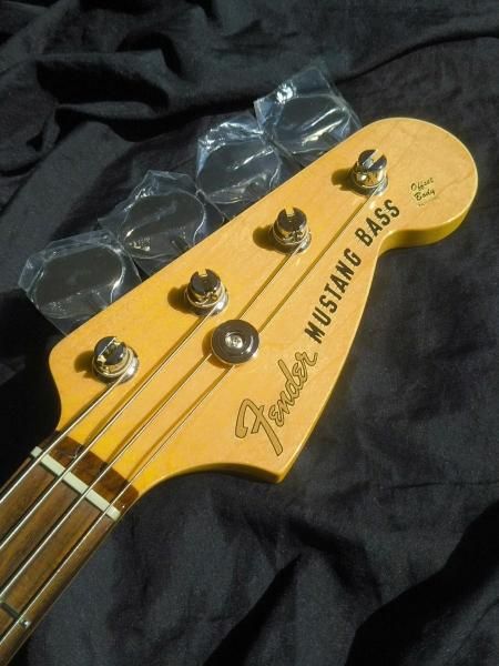 中古】Fender Made in Japan Hybrid Mustang Bass 3-Color Sunburst