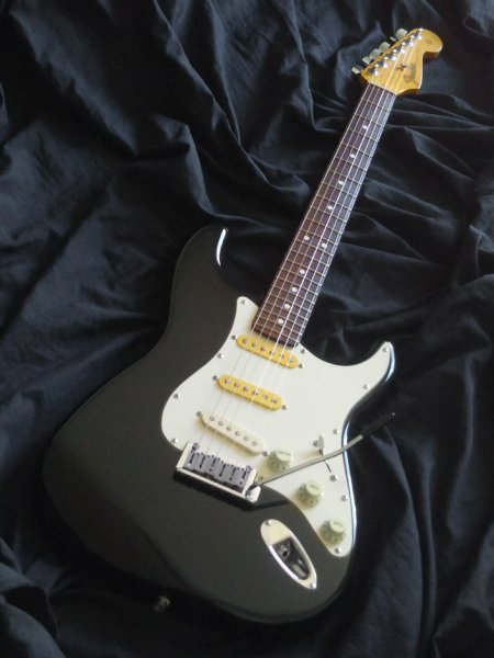 中古】Fender Japan ST-650SPL Black Modified - 中古楽器の販売 ロト