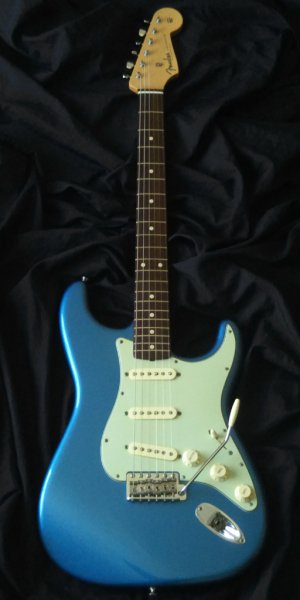 中古】Fender Custom Shop Japan Limited 1960 Stratocaster N.O.S. Lake Placid  Blue (LPB) - 中古楽器の販売 ロトミュージック 公式サイト