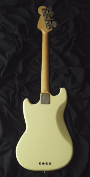 中古】Fender Mustang Bass 1977 Olympic White - 中古楽器の販売 ロトミュージック 公式サイト