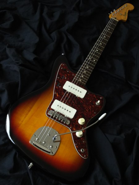 Squier Vintage Modified Jazzmaster | ncrouchphotography.com