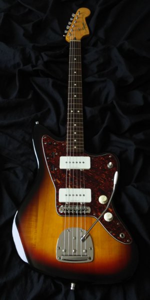 中古】Squier by Fender Vintage Modified Jazzmaster 3-Color Sunburst - 中古楽器の販売  ロトミュージック 公式サイト