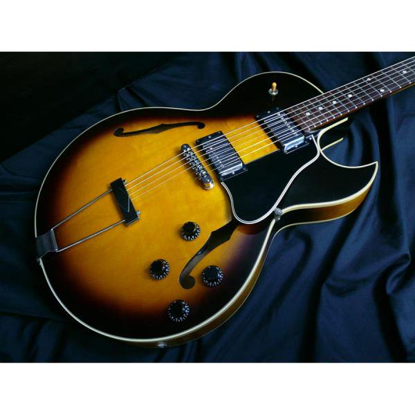 中古】 Gibson ES-135 Custom - 中古楽器の販売 ロトミュージック 公式
