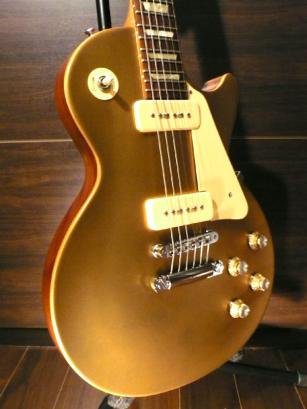 中古 Gibson Les Paul Studio 50s Tribute P 90 Worn Gold Top 中古楽器の販売 ロトミュージック 公式サイト