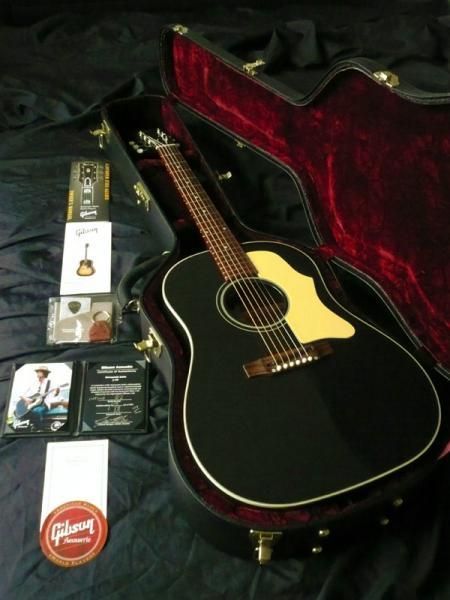 中古】Gibson Kazuyoshi Saito(斉藤和義) J-45 - 中古楽器の販売 ロト 