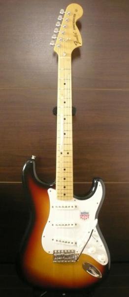 Fender Japan ST72 ラージヘッド　ストラト