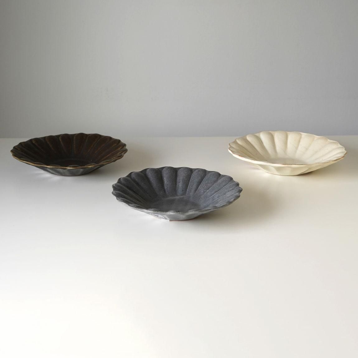 古谷浩一 | 輪花深皿 大 21cm 粉引 - Anchor Bridge アンカーブリッジ