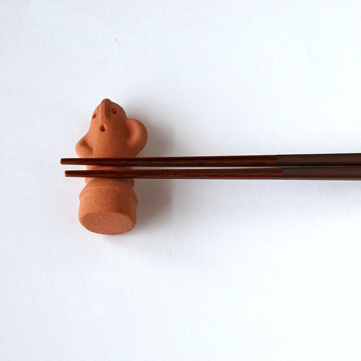 イホシロ窯 美濃焼 箸置き | はにわ 遮光器 土偶 - Anchor Bridge