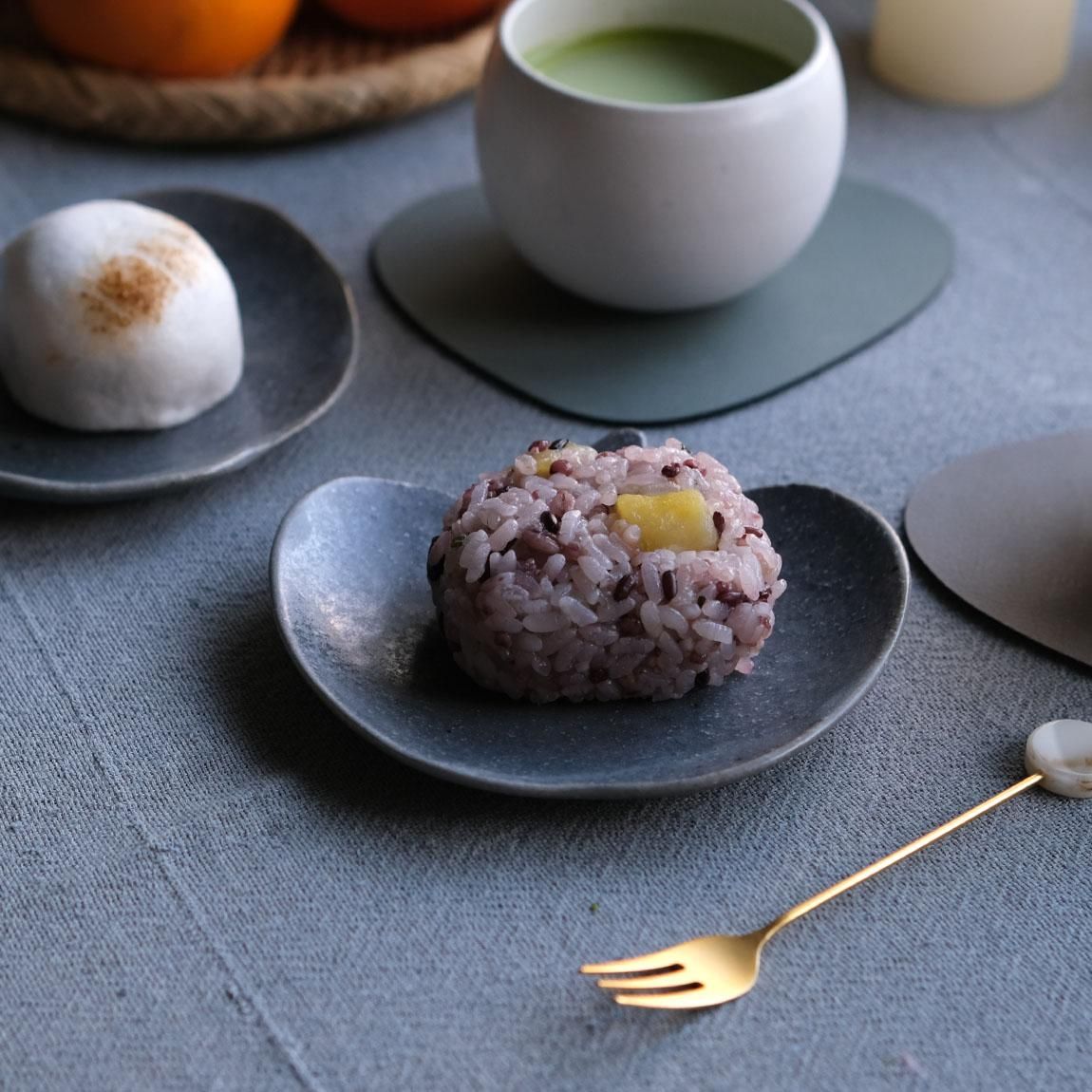 古谷浩一 りんご皿 小 | グレー釉 12cm - Anchor Bridge アンカー