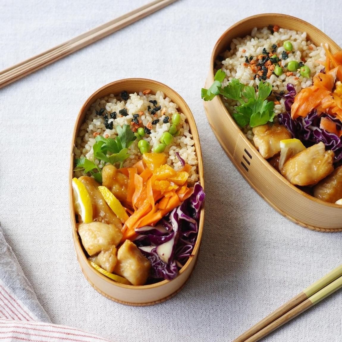 曲げわっぱ | 小判弁当 | 仕切り付き | 大館工芸 - Anchor