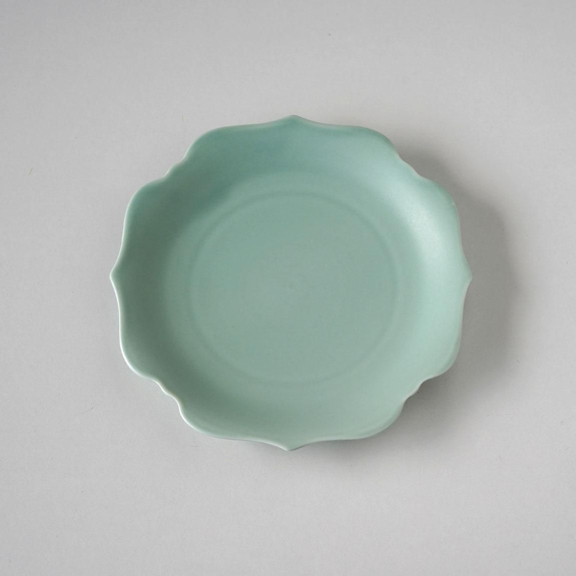 ミルキーカラーの輪花皿 / ケーキ皿 / ボウル / トウジキトンヤ［全3色