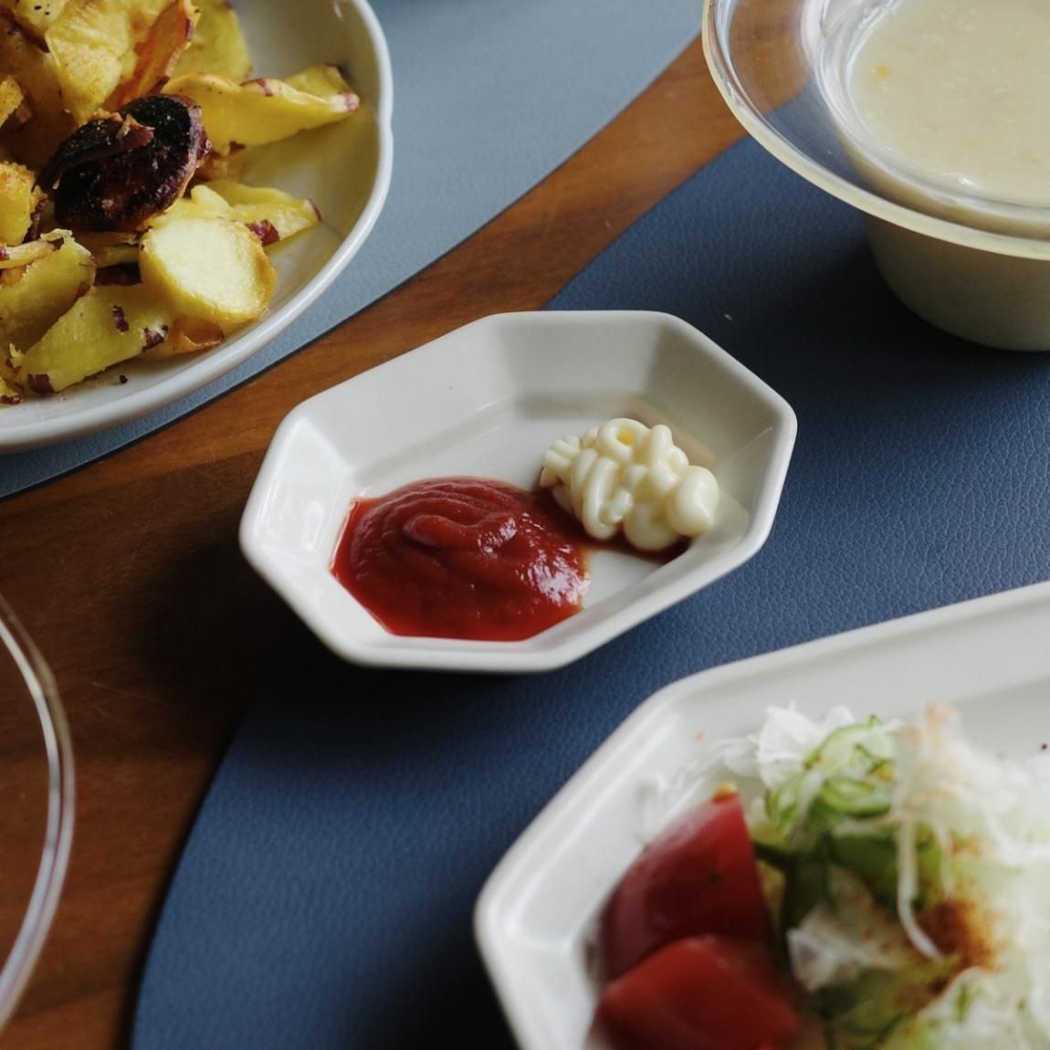 かもめ製作所 | 八角長皿 | 波佐見焼 | 10cm | 25cm - Anchor Bridge