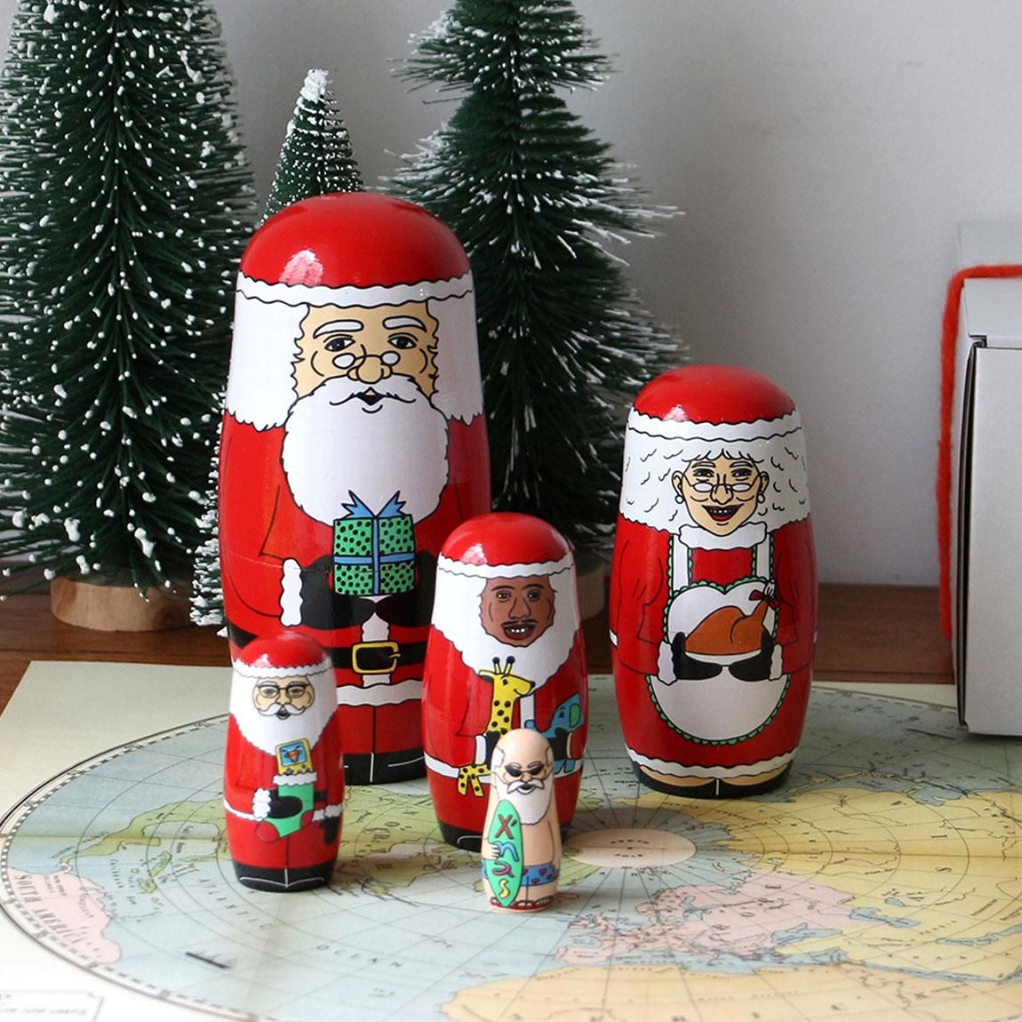 クリスマスツリー　マトリョーシカ　オーナメント　チェブラーシカ イリーナ・ヴァトゥルーシキナ作 クリスマス・ツリー型