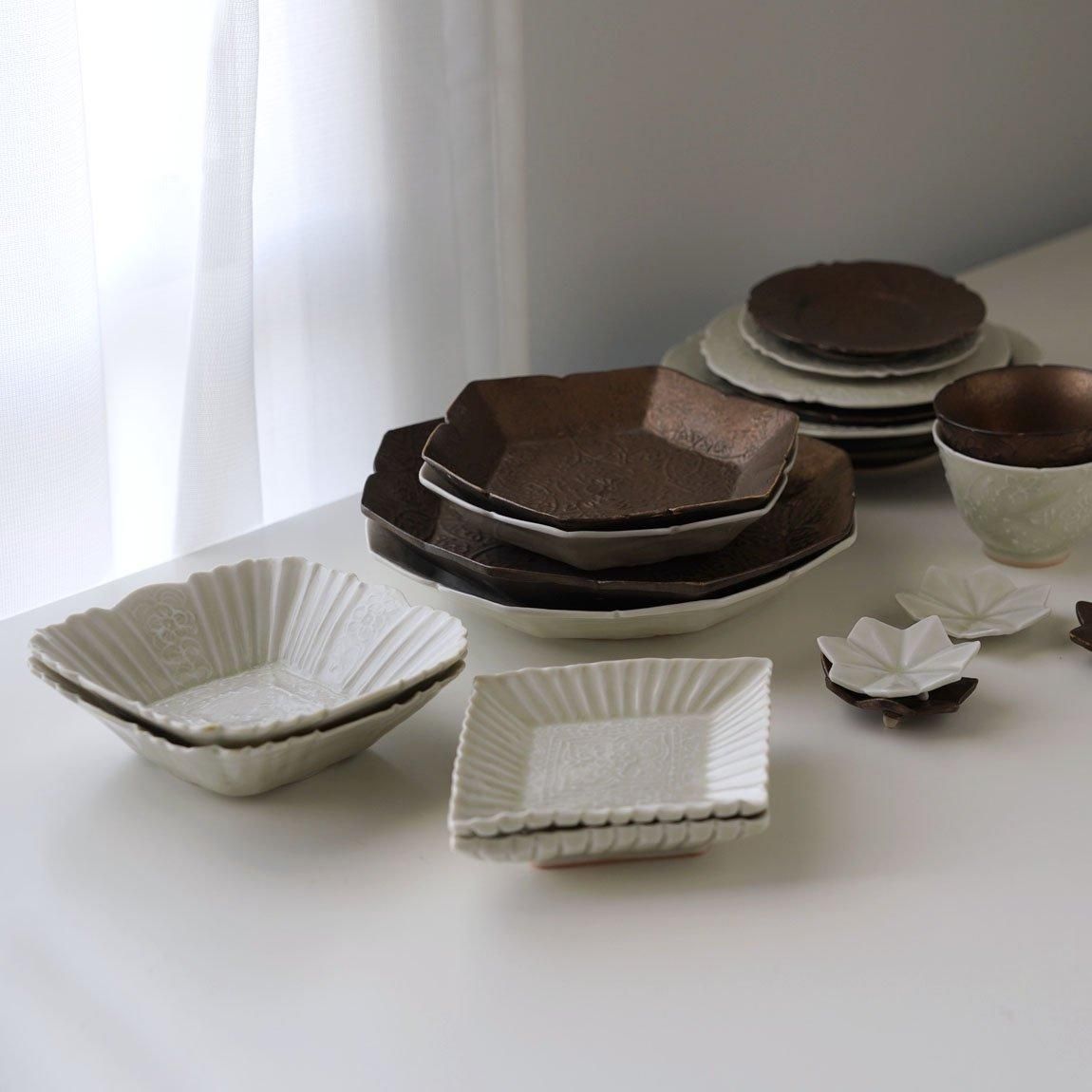 「花唐草と丸文絵皿(直径17.5cm） モダンデザイン！」染付皿4客セット 骨董 花唐草と丸文絵皿(直径17.5cm） モダンデザイン！」染付皿4客