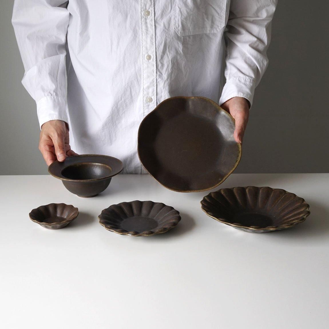 685【送料込】激レア！クッション付VIRCO／世田谷ベース／ミッドセンチュリー Amazon.co.jp: 【所ジョージの世田谷ベース掲載】 折りたたみ椅子 軽量