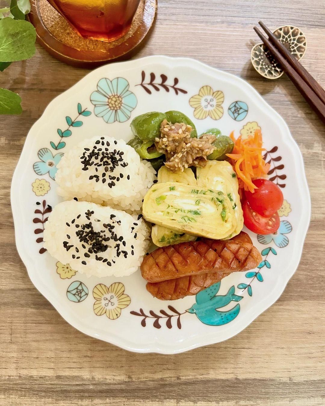 新品 九谷焼 ハレクタニ 19.2cmプレート木の実と鳥 ブルー 新品 九谷焼