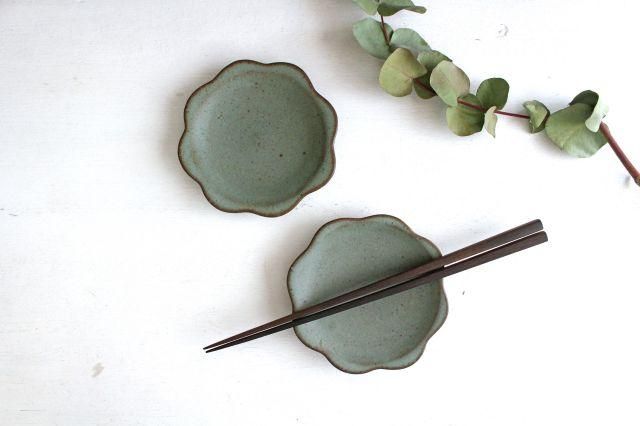 花型小皿｜オリーブグリーン｜陶器｜鯨井円美｜和食器通販｜うち