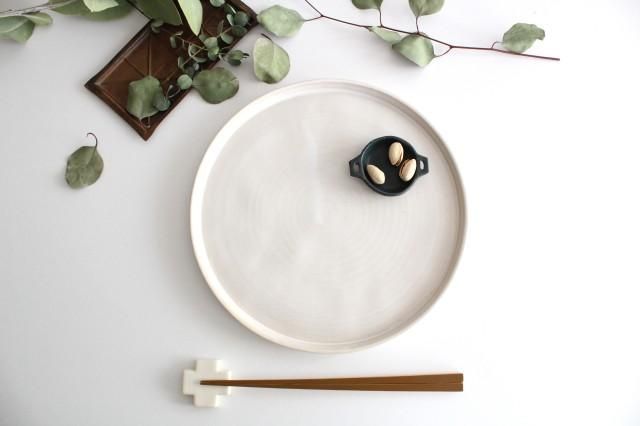 直井真奈美さん　平皿　大　新品未使用品 匿名発送　Ｂ 直井真奈美さん 平皿 大 新品未使用品 匿名発送 B キッチン・食器