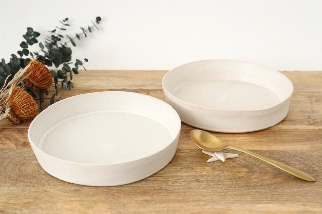 直井真奈美　レリーフ皿　新品未使用 新品未使用】直井真奈美｜白台皿(16cm) - メルカリ