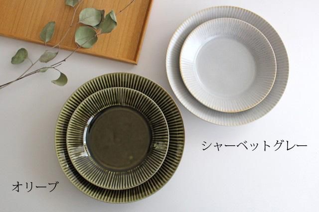 淡いグレーの皿セット 7枚