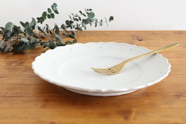 レースプレート 25cm 白 陶器 音喜多美歩 - 和食器通販｜おうちで