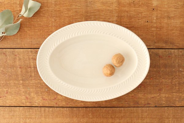 オーバル皿　アイボリー　陶器　ローズマリー　波佐見焼商品画像