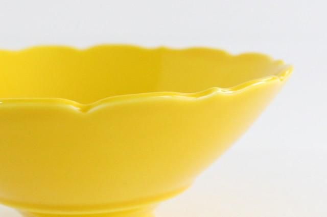 桔梗小鉢｜黄｜磁器｜渕あそび｜波佐見焼｜和食器通販｜うちる｜和食器