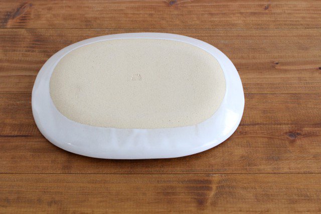 しろくまの楕円皿　陶器　ITOGA POTTERY 画像3
