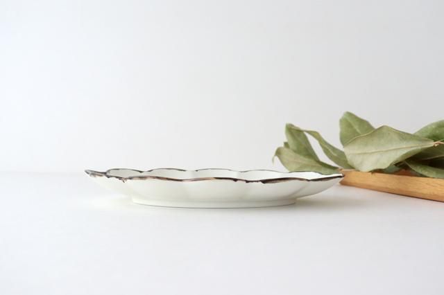 楕円菊割皿｜19cm｜ホワイト釉サビ｜磁器｜有田焼｜和食器通販