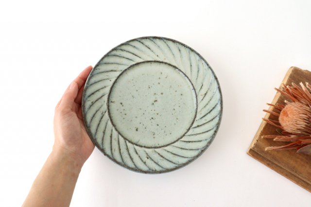 7寸リム平皿　green　しのぎ　陶器　工房つちみ 画像3