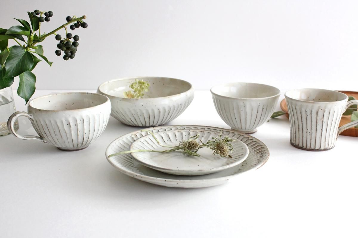 【作家もの陶器】粉引 湯呑み 小皿など一式【ヴィンテージ】 作家もの陶器】粉引 湯呑み 小皿など一式【ヴィンテージ】