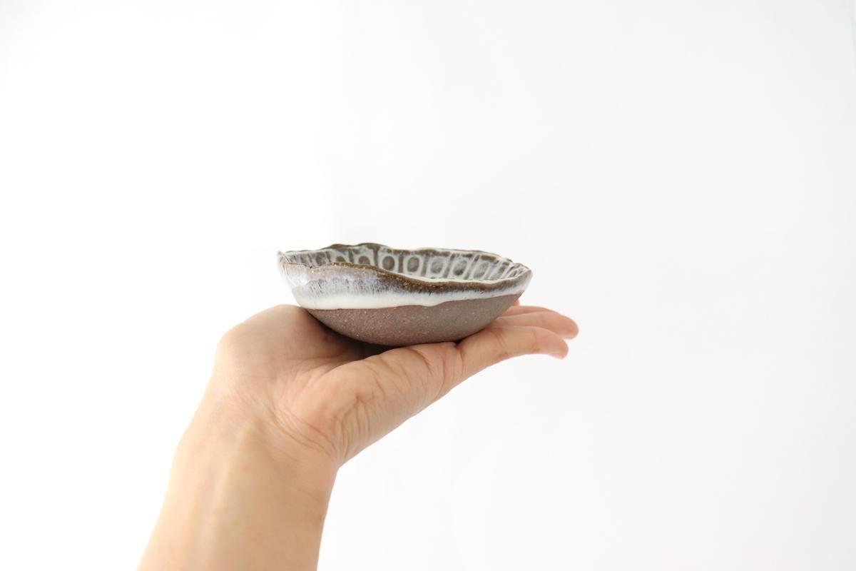 小代瑞穂窯 / 福田るい : しのぎカップ 斜めしのぎ 白 | 器と