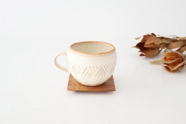 作家　陶芸作家　赤絵　渦巻き　スープカップ　マグカップ　ラテマグ 楽天市場】高台マグ 赤絵うさぎ 呉須青絵 龍 陶器 蔵珍窯 美濃焼