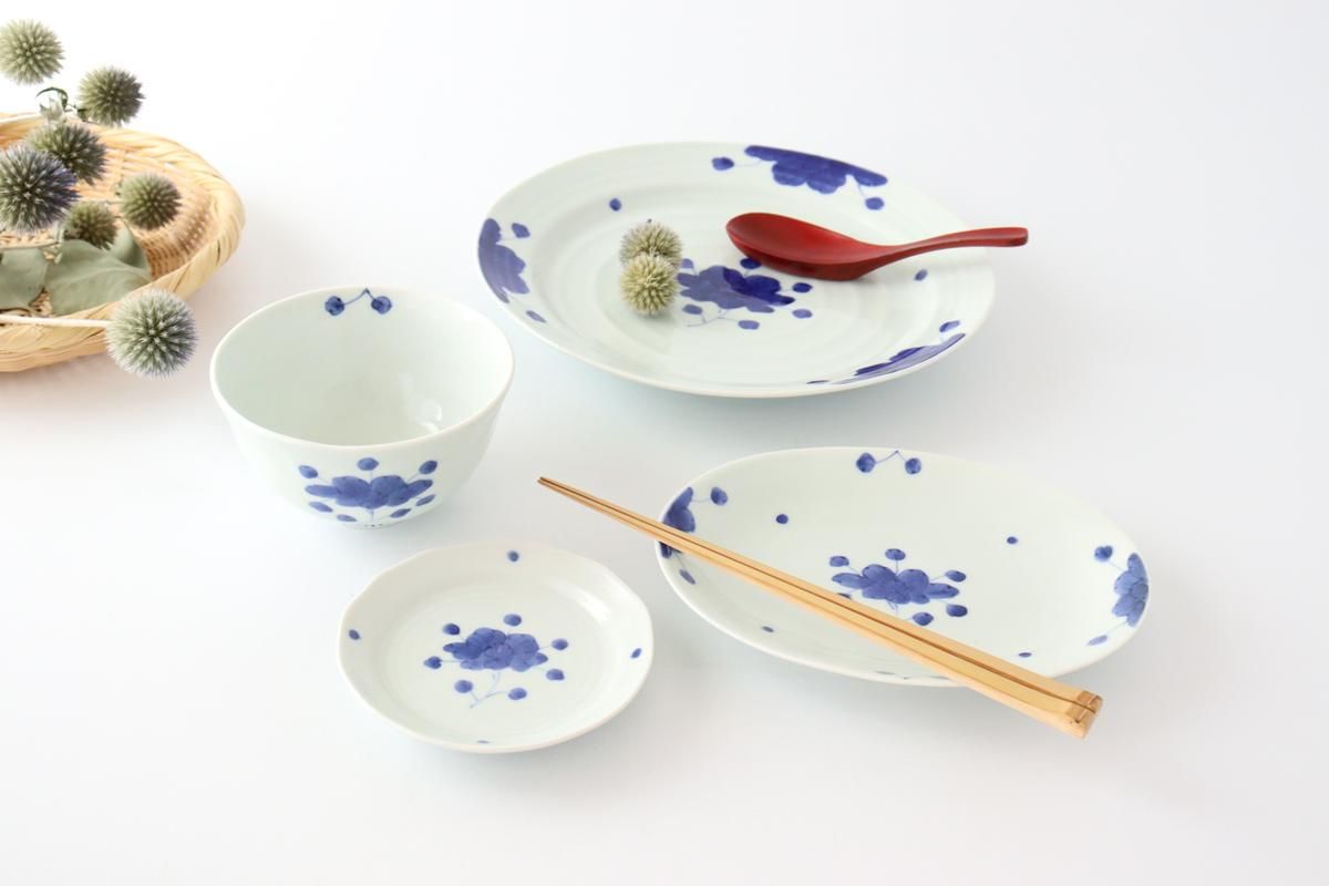 楕円皿|中|磁器|見込牡丹|波佐見焼|和食器通販|うちる|和食器の 楕円皿|中|磁器|見込牡丹|波佐見焼|和食器通販|うちる|和食器の